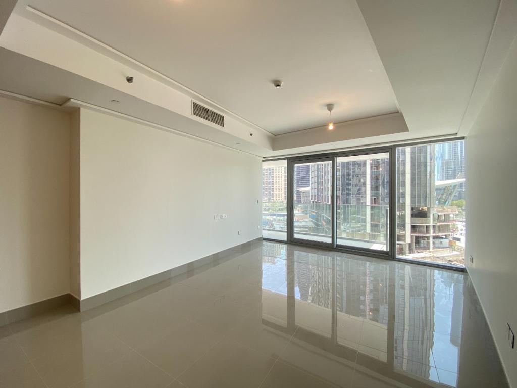 Burj Khalifa View | Spacious | Vacant