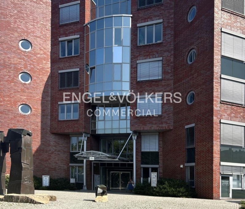 Büro- und Praxisflächen im Stadtteilzentrum Döhren