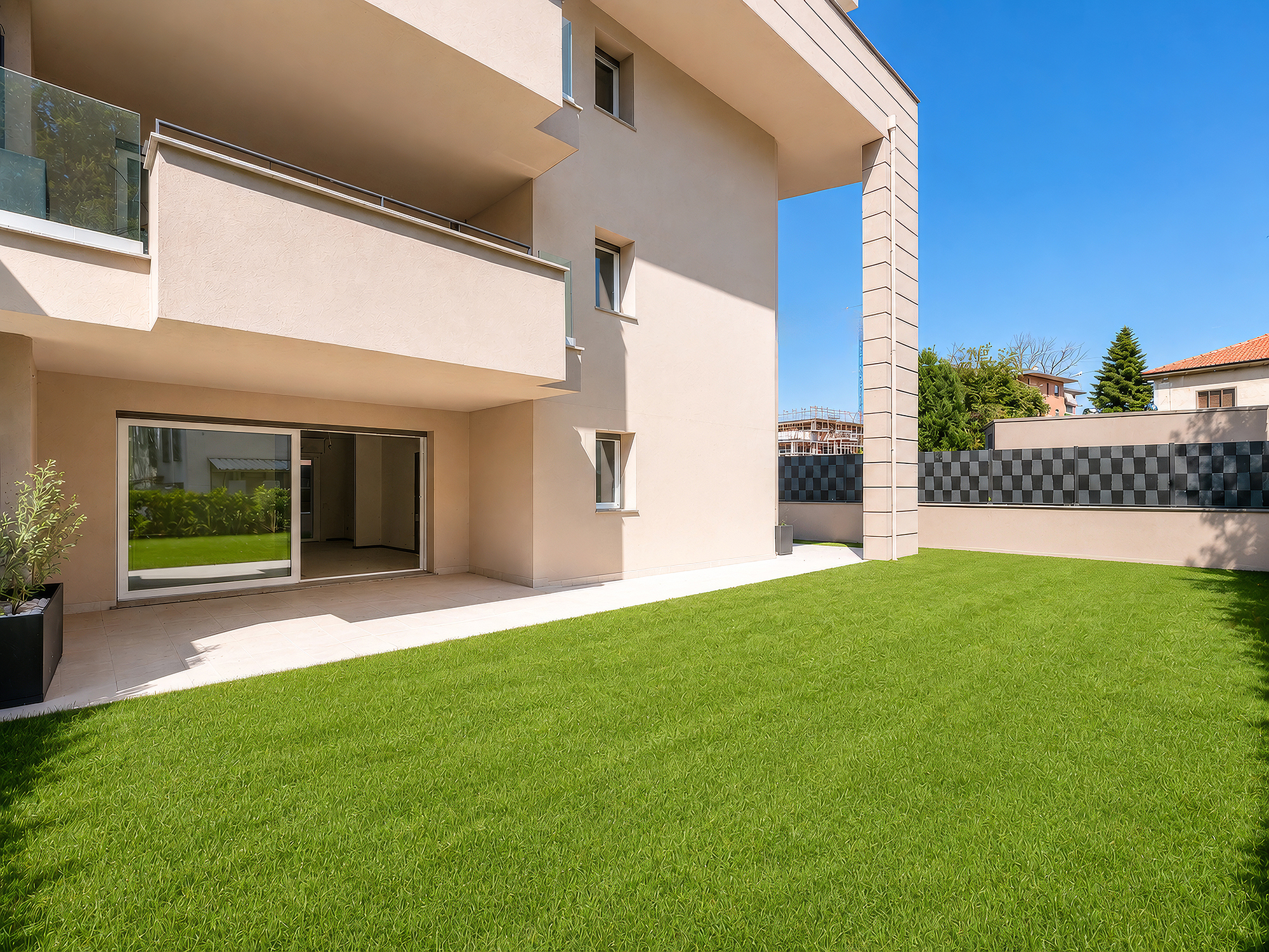 Solaro 54 – New-build three-room flats with private gardens