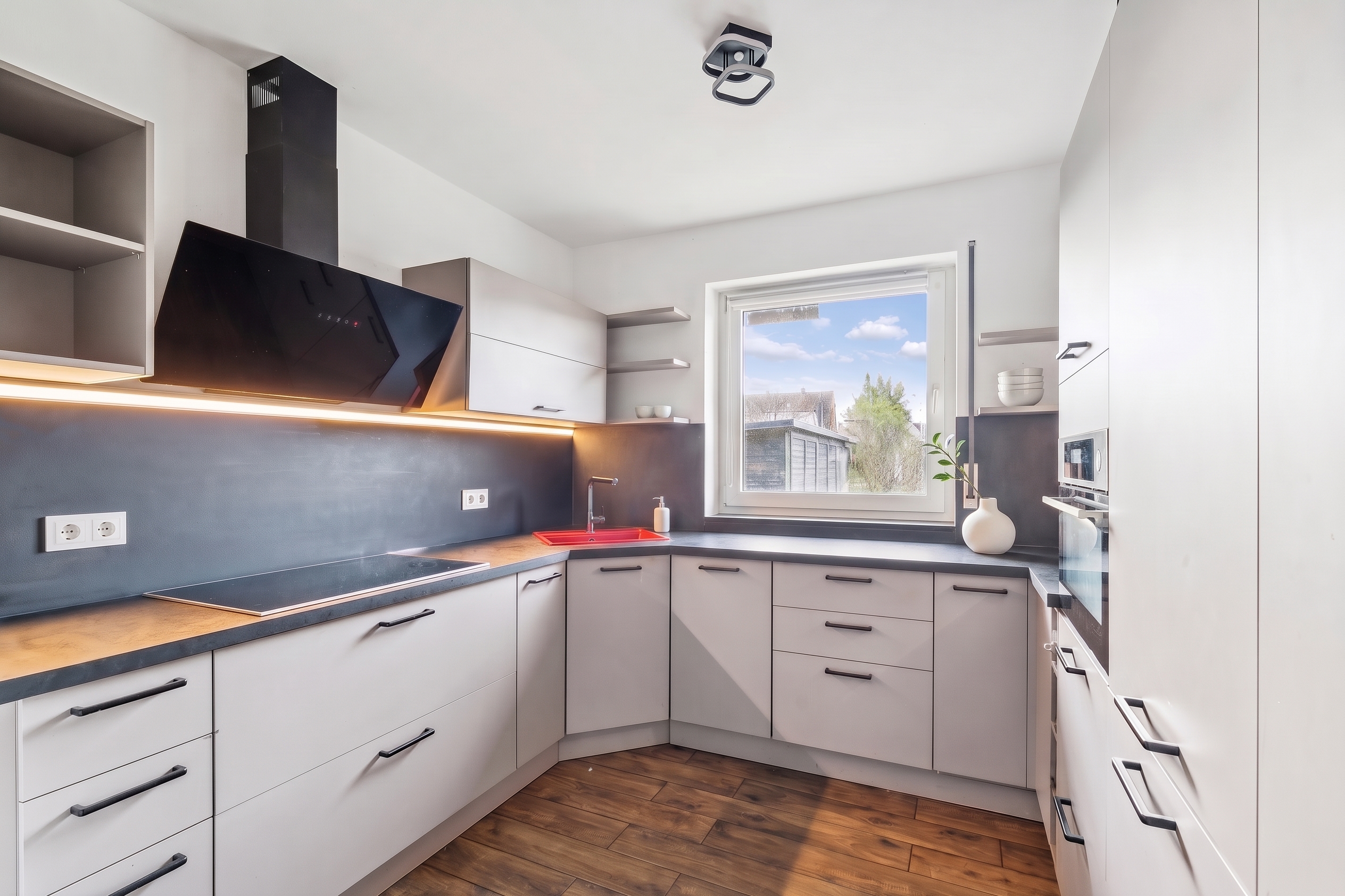 Modern family living – well-maintained semi-detached house with garden and contemporary amenities [AI-modified]