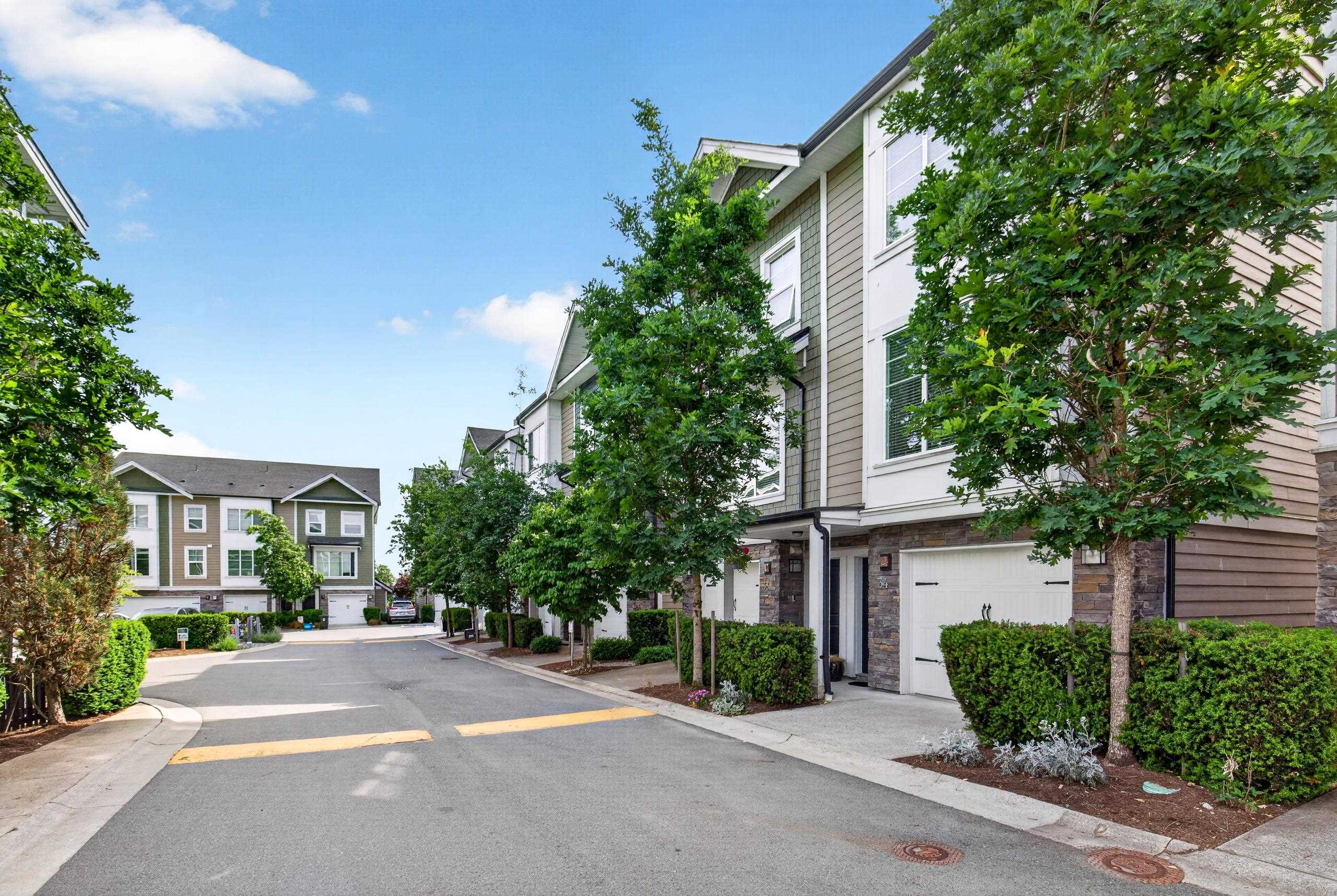 Beautiful 3 Bed, 3 Bath Townhome with Views!