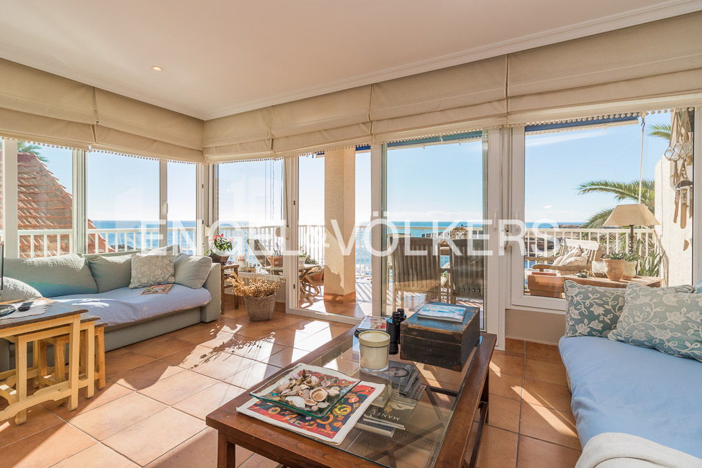 House on the cove, pure Mediterranean essence