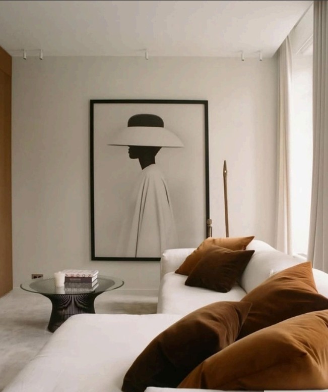 Exclusive luxury-renovated apartment in the heart of the Salamanca district