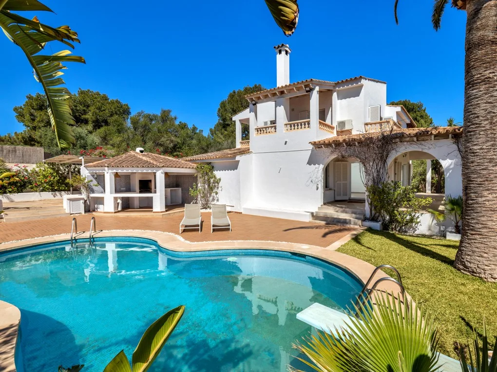 Family-friendly villa in walking distance to the beach