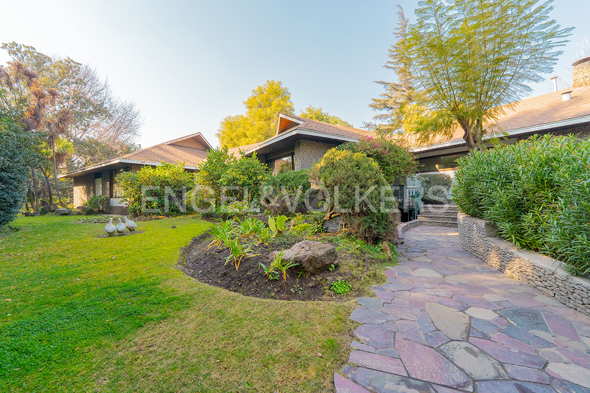 Jardín del Este. Remodelar o proyecto cuatro casas. 2.453 mts.
