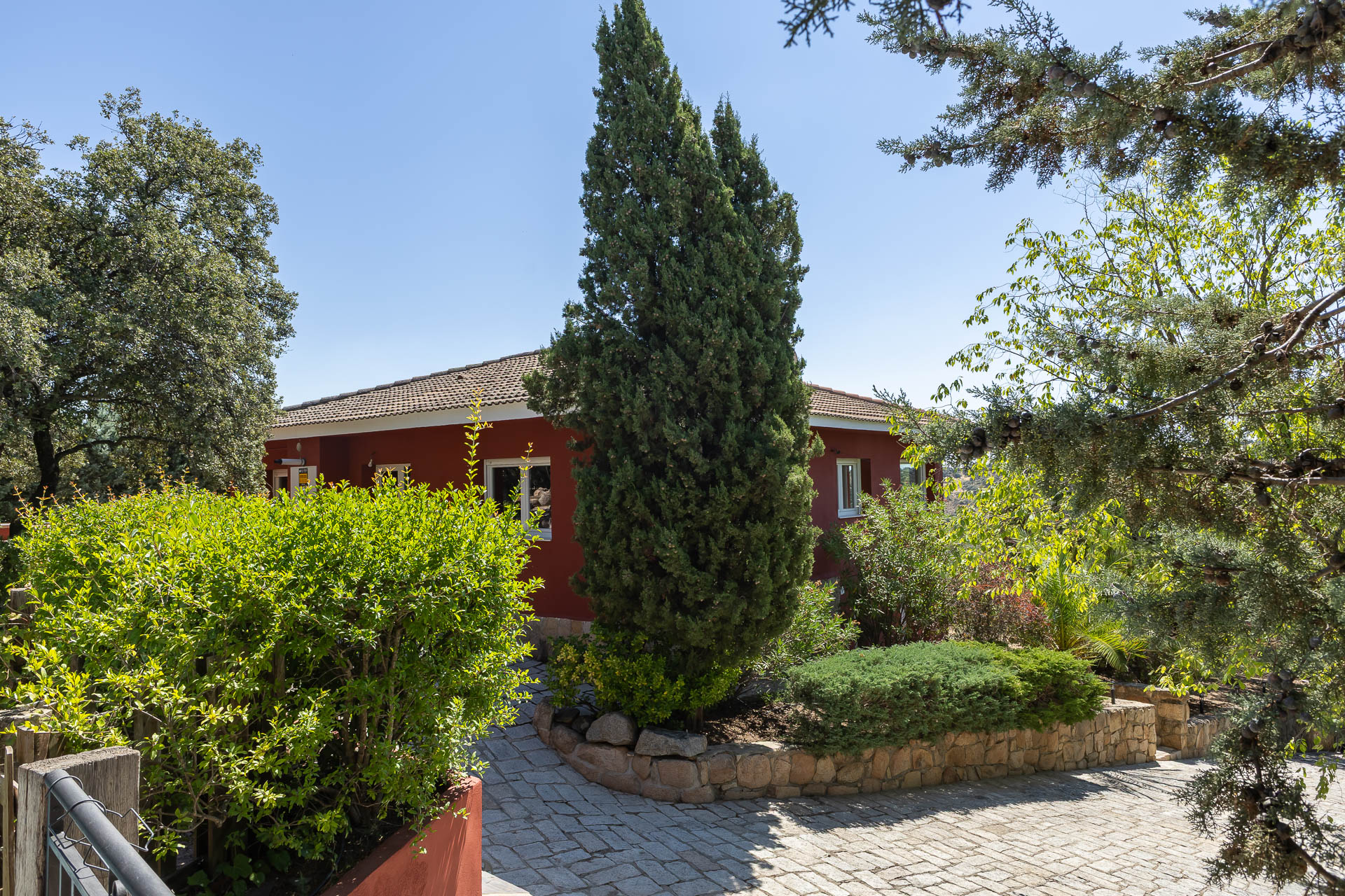 Detached chalet with views of the Natural Park in Valdemorillo.