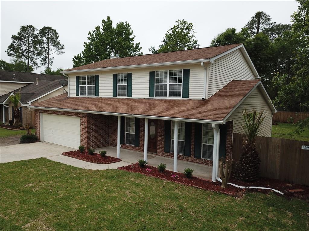 Turnkey Living in a Prime Location!