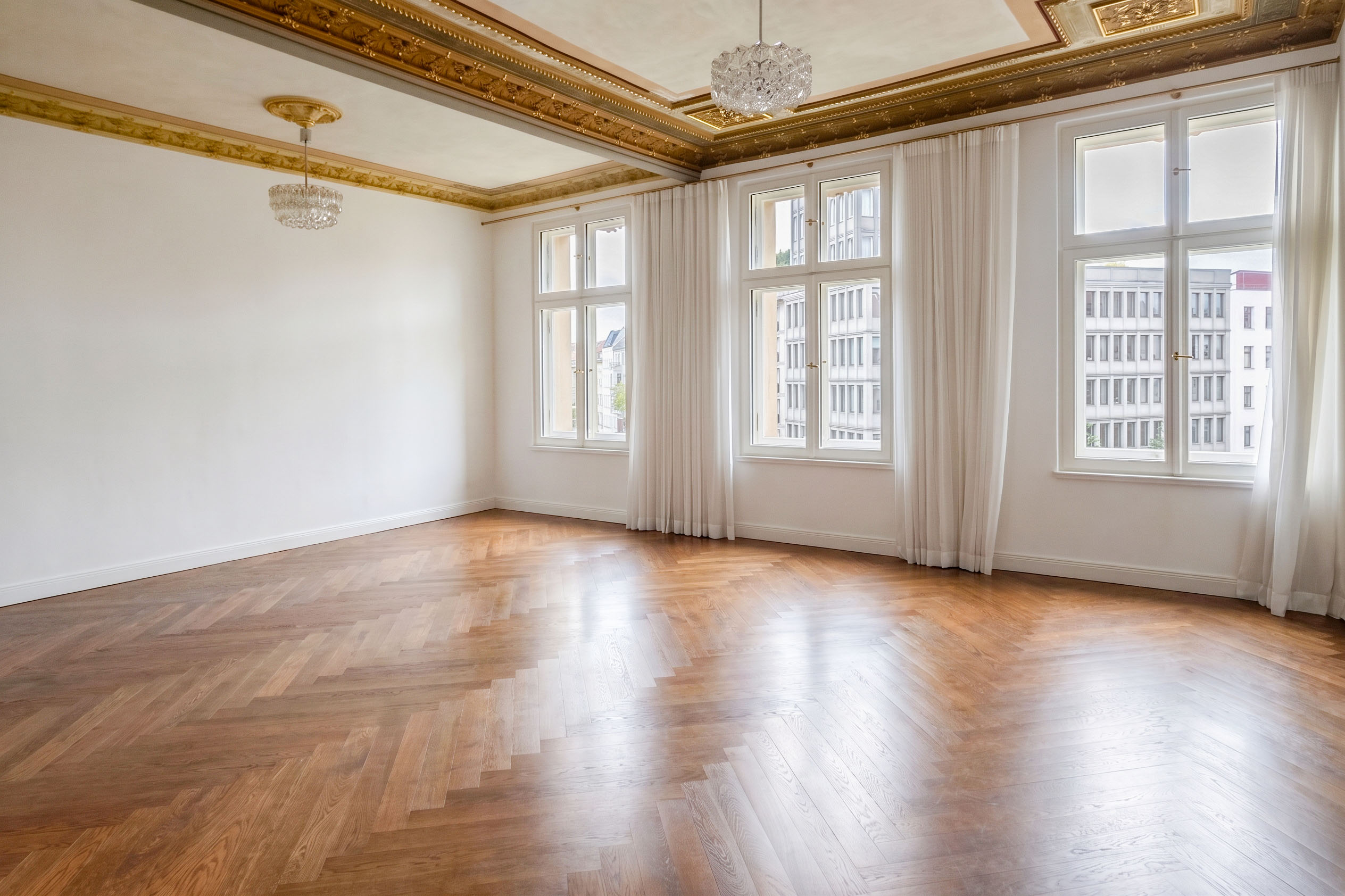 Erker, Stuck und Flügeltüren: Ihre herrschaftliche Residenz im Haus Feuerland