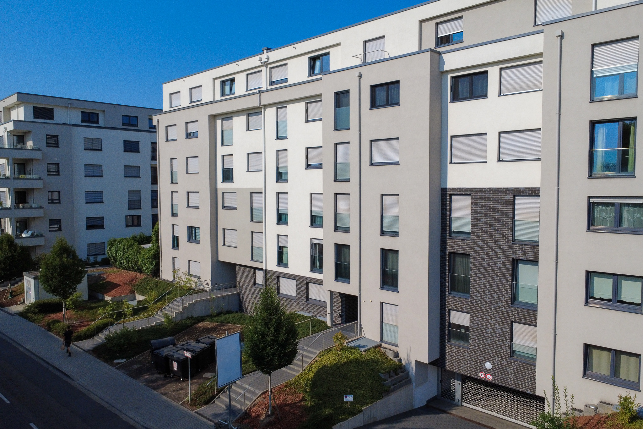 Modernes Wohnambiente mit Balkon und Aufzug!