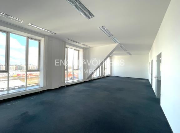Plug & Play: Büro im EG