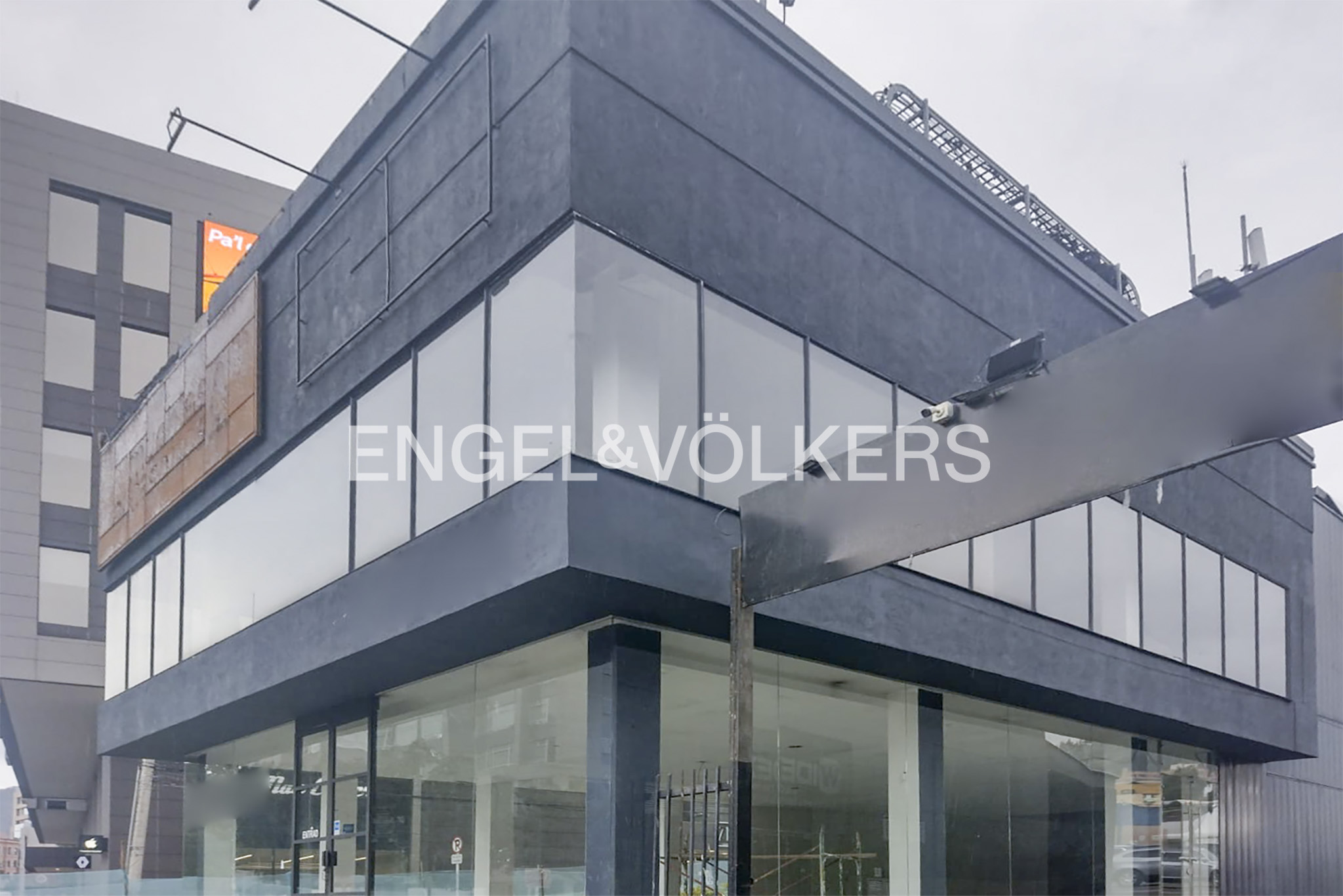 Local para arriendo sobre AK 7 - Usaquen