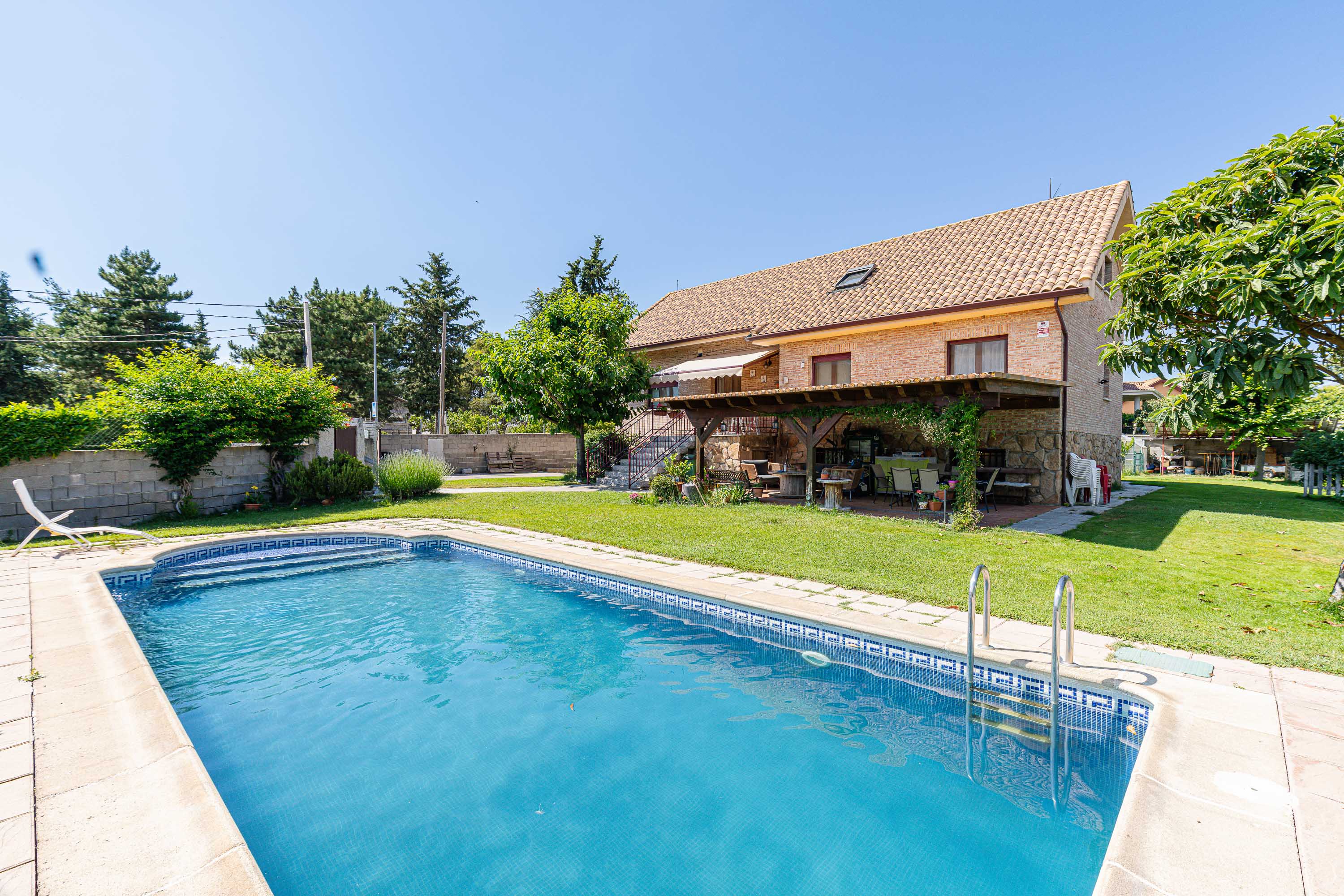 Espectacular Chalet Unifamiliar en Los Negrales