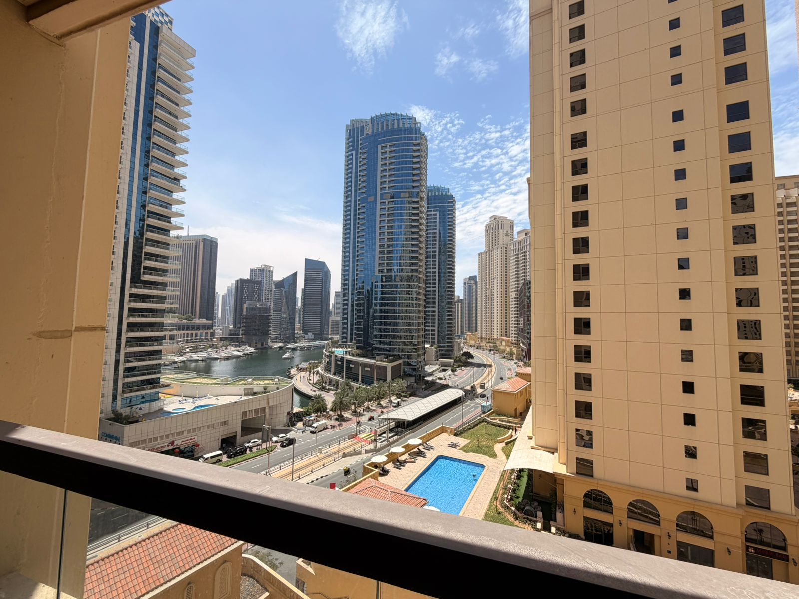 Unfurnished I Vacant I Low Floor I Marina View