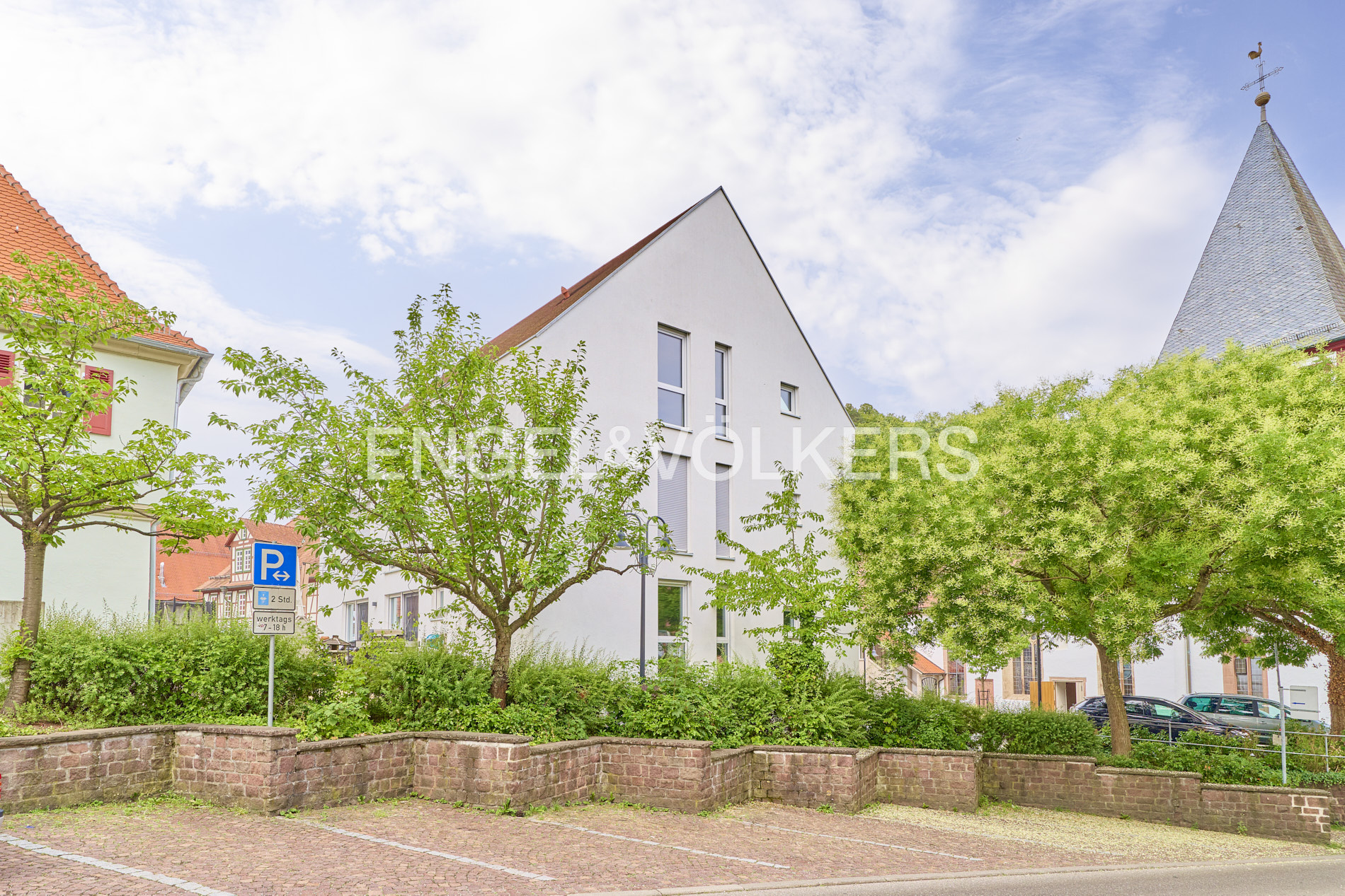 Wunderschöne Erdgeschosswohnung mit eigenem Gartenanteil in hocheffizientem Neubaustandard