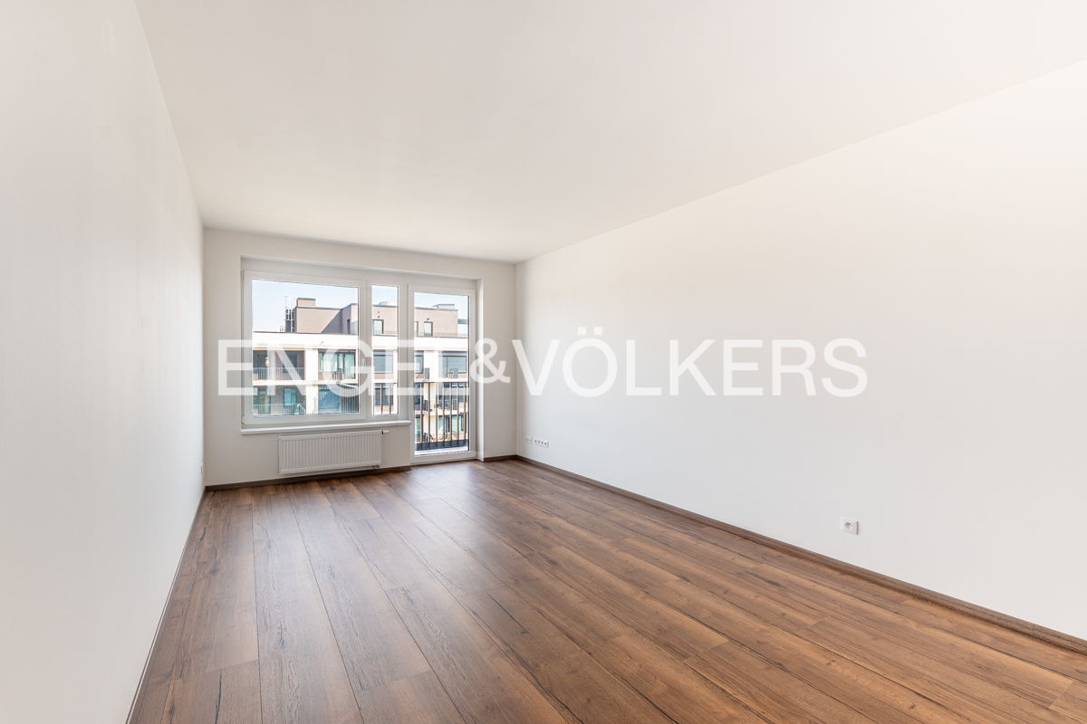 Sale of a bright 2+kt apartment in a new residence with excellent amenities and proximity to the metro