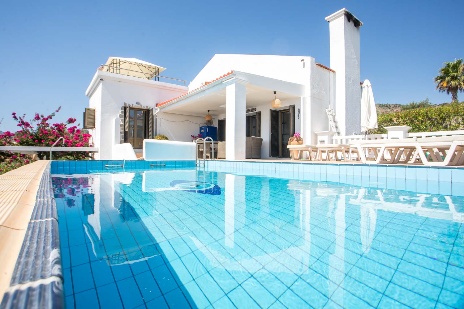 Sea view villa on the slopes of Kalathos