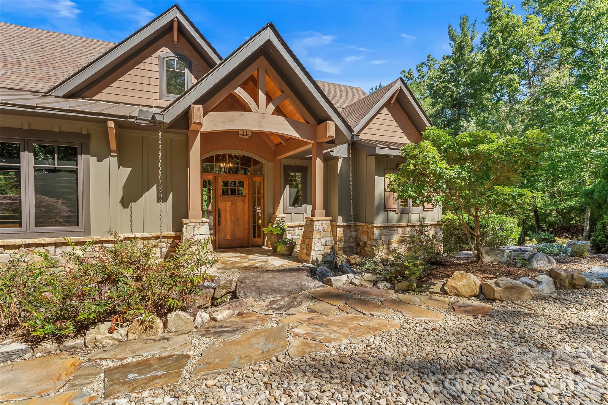 Extraordinary Lakefront Estate with 198 Feet of Shoreline