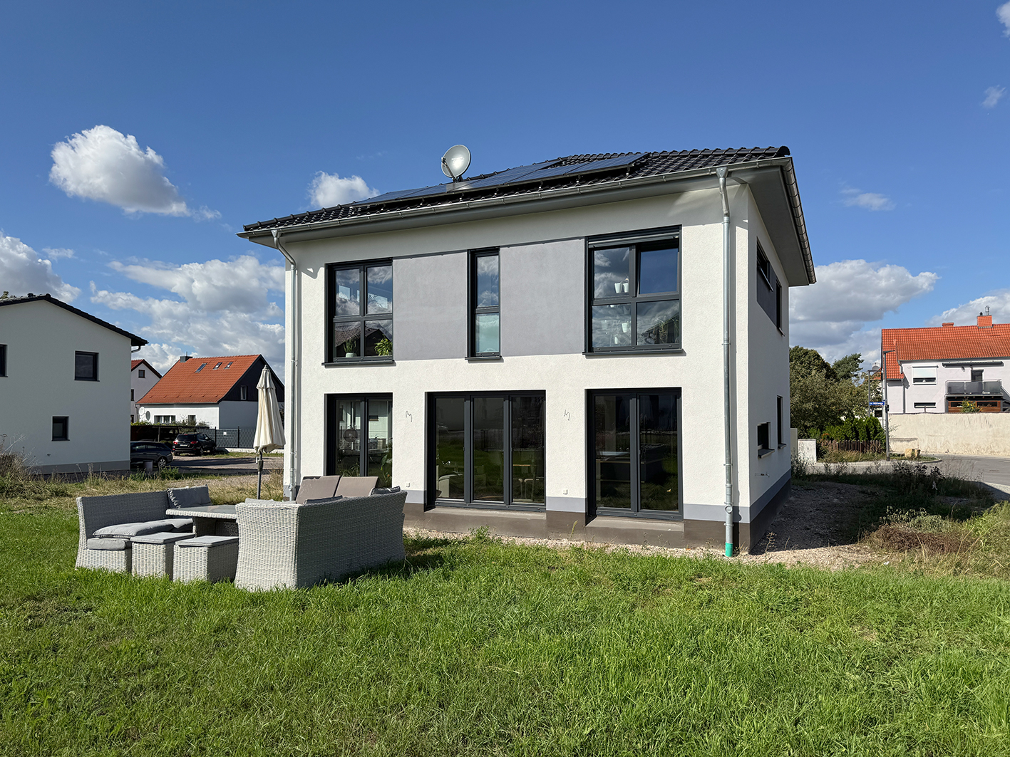 Stadtvilla für höchste Ansprüche – Modernes Design trifft zukunftsorientierte Energietechnik