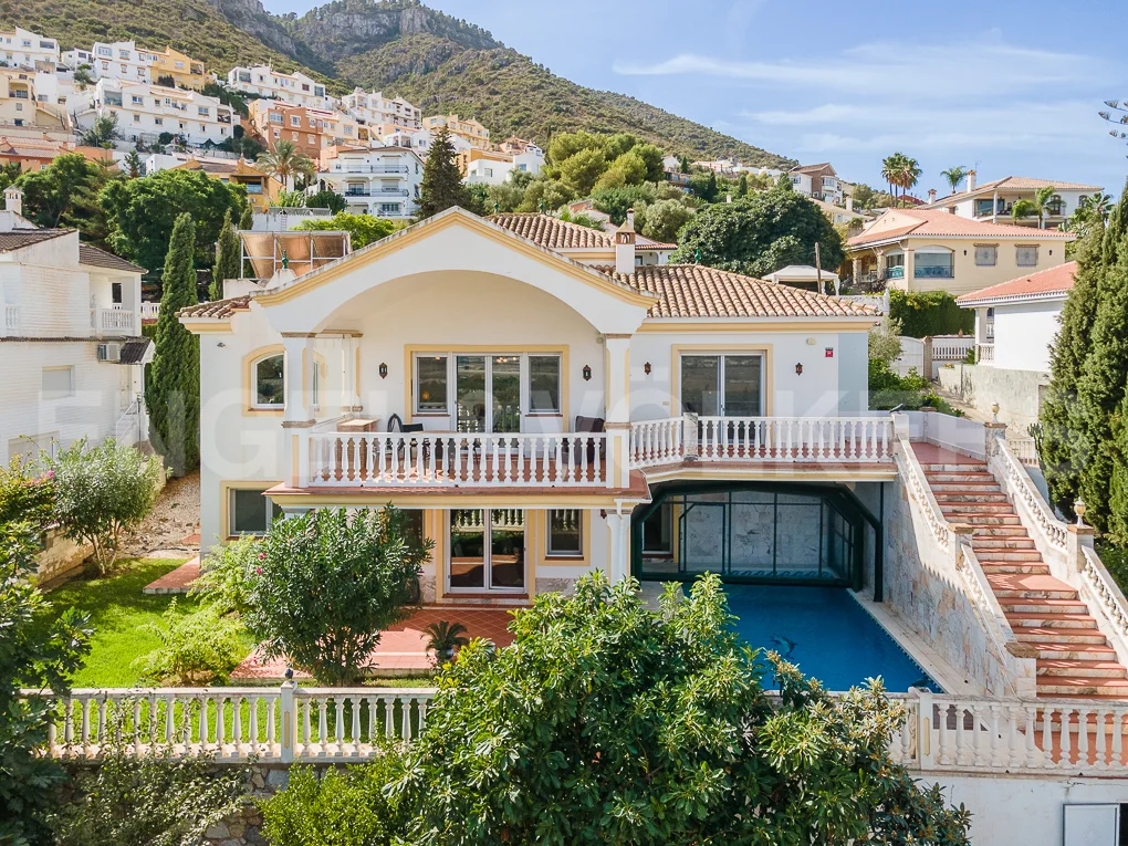 Stunning  villa with beautiful views in El Lagar