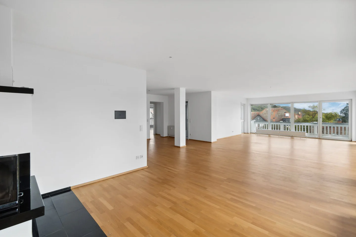 Exklusive 3-Zimmer-Wohnung mit drei Balkonen und Skyline-Blick in Königstein-Falkenstein - Photo 4