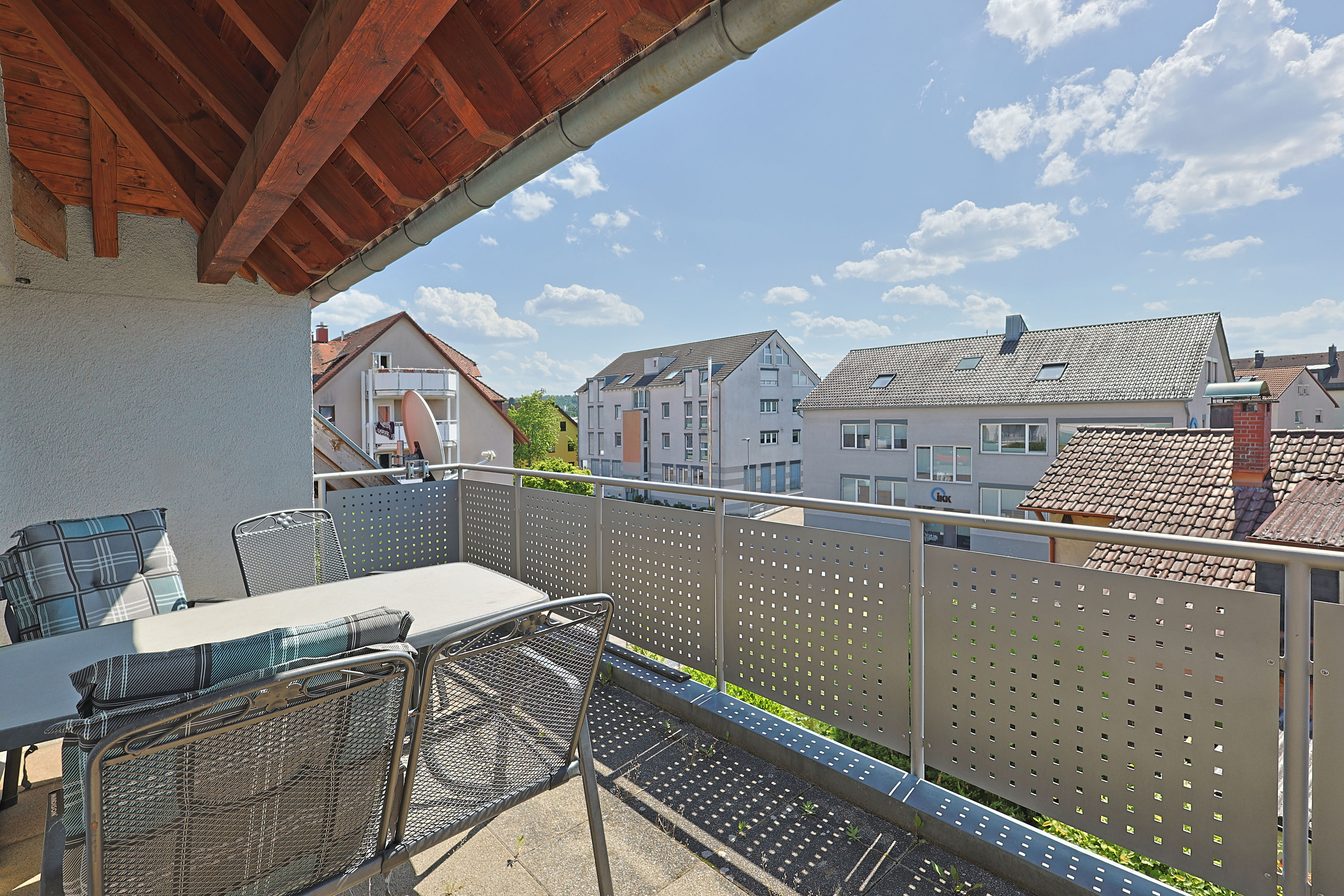 Schöne 4,5-Zimmer-Maisonette-Wohnung mit Balkon