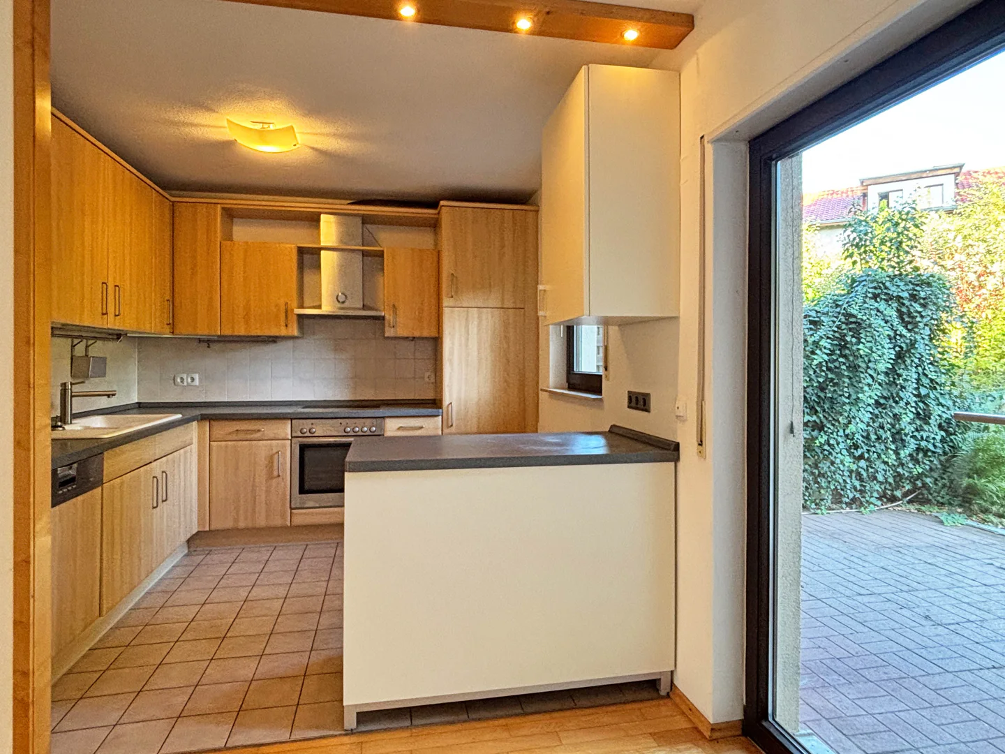 Familienfreundliches Reihenmittelhaus mit Garten, Terrasse und viel Raum zum Wohlfühlen - Foto 3