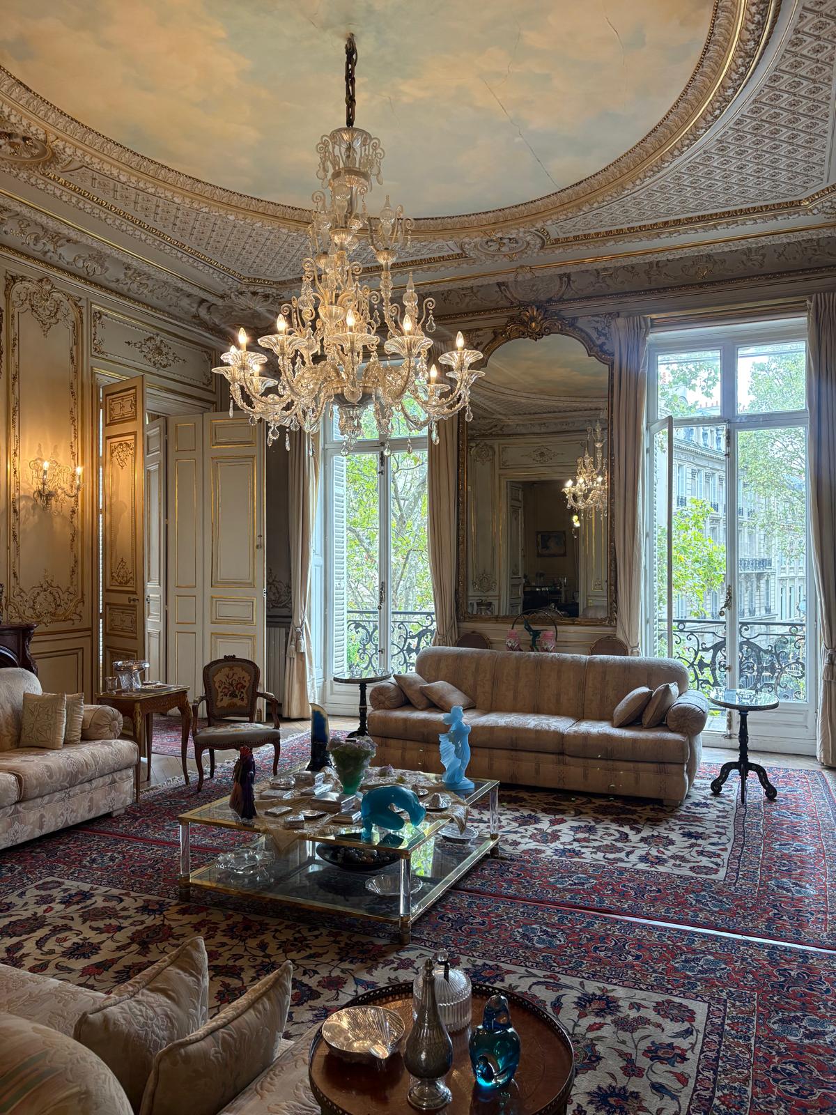 Overlooking Parc Monceau – Exceptional apartment with spectacular proportions
