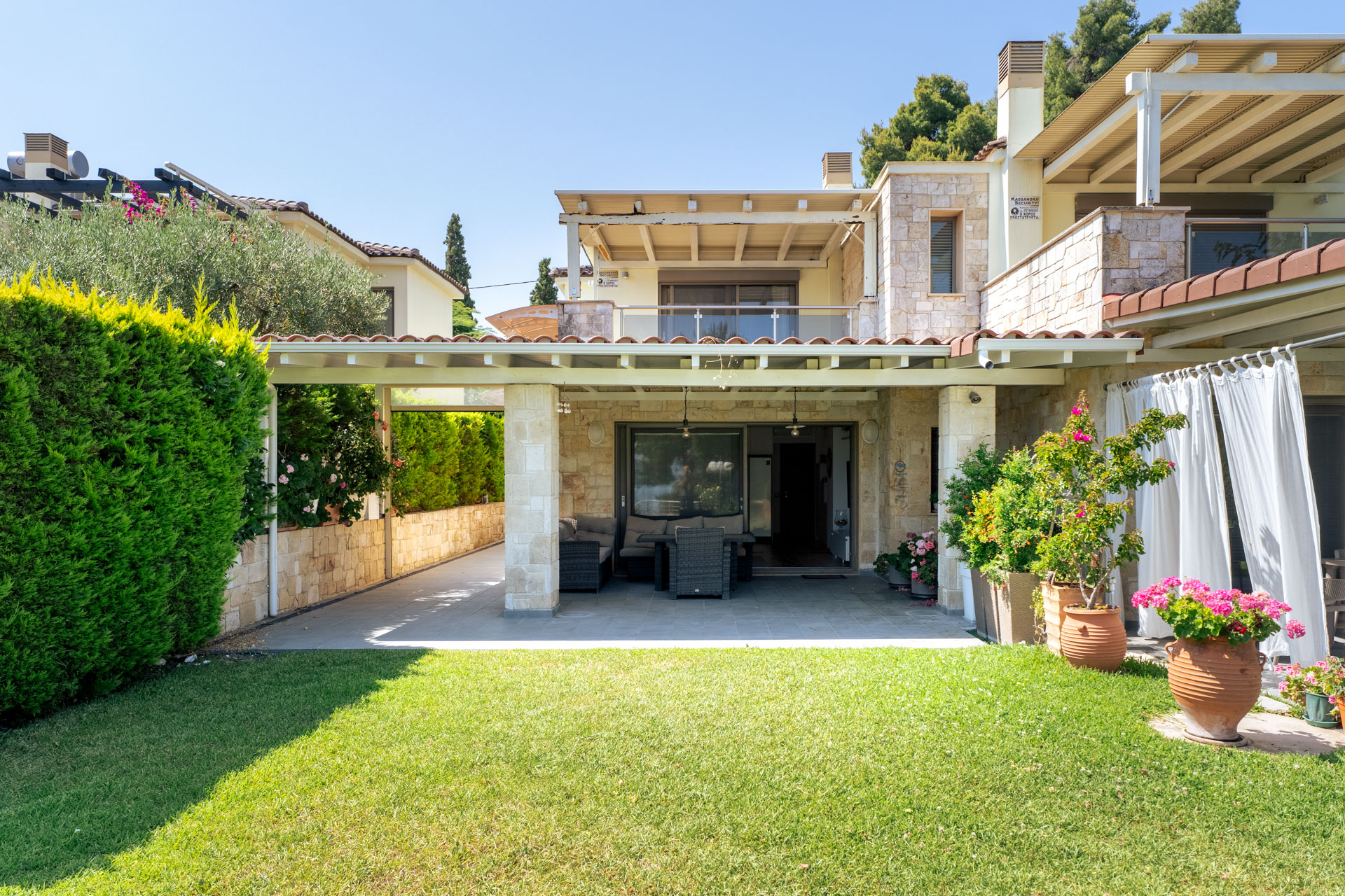 Sea view maisonette in Kriopigi