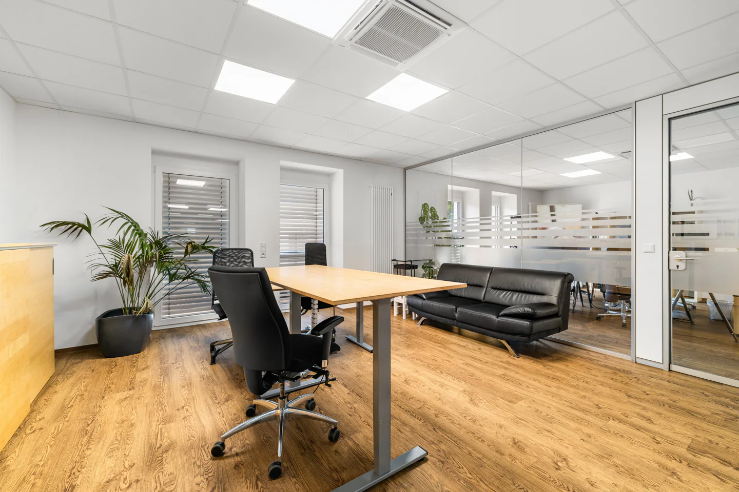 Repräsentative Bürofläche in gefragter Lage - Photo 5