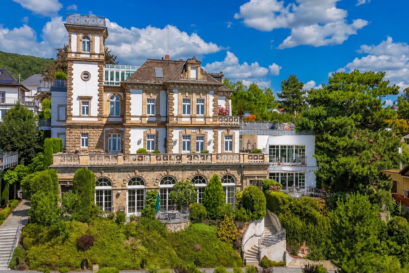Stillvolles Villa-Apartment mit eigenem Zugang in alter Wetterschule!