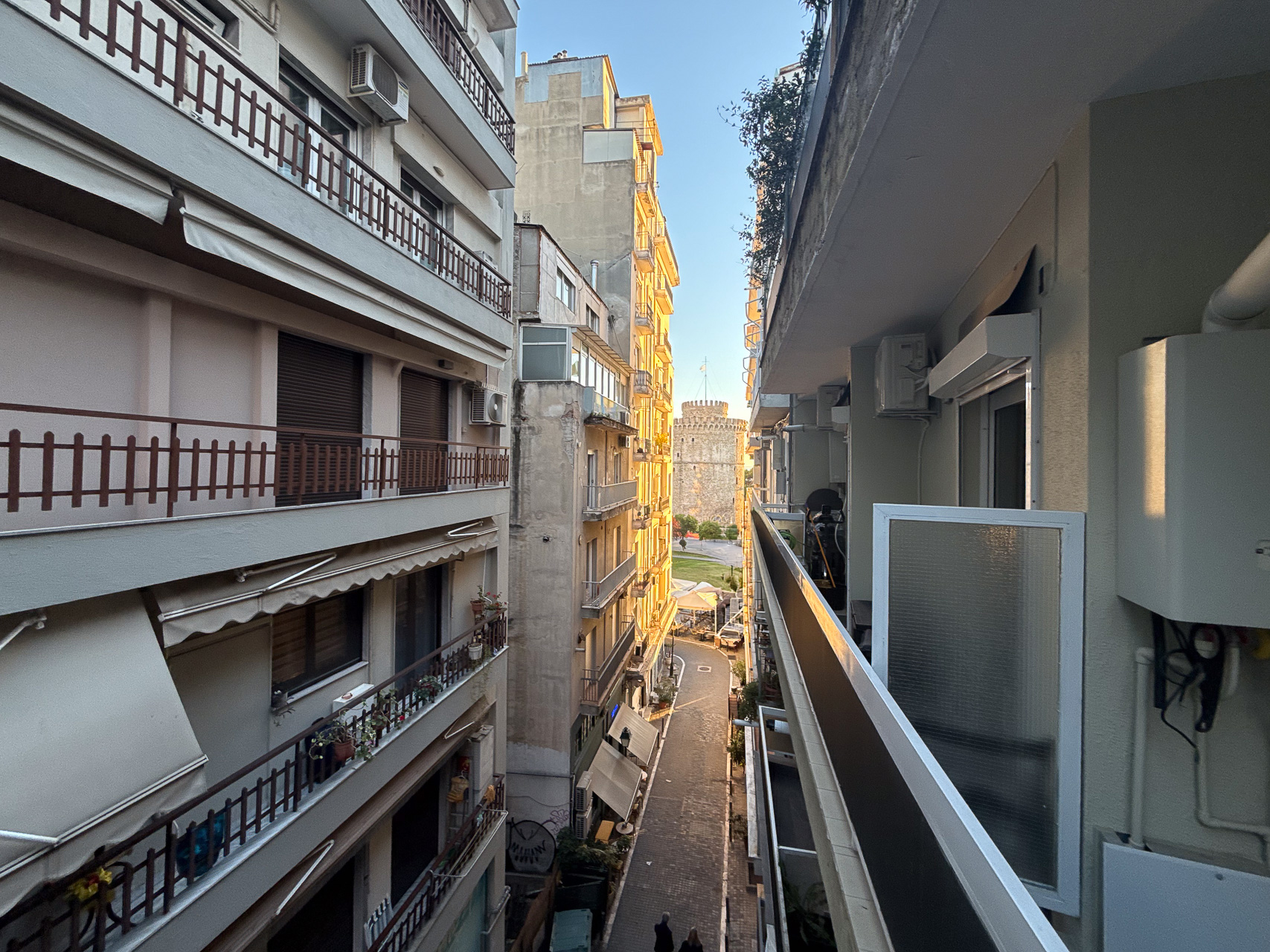 Fully renovated central apartment with a view of the White Tower