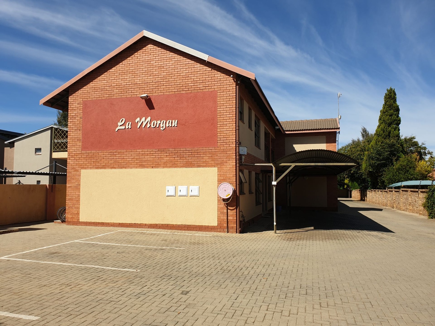 Spacious 2-Bedroom Apartment in La Morgan.