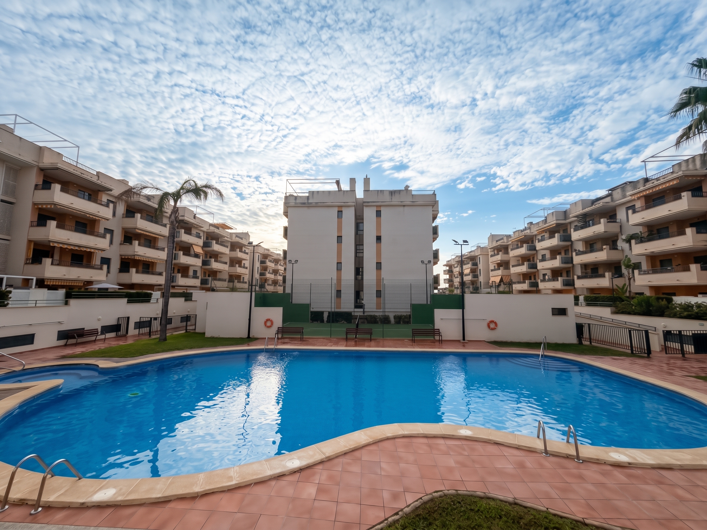 SEASONAL RENTAL PROPERTY IN ALMENARA BEACH