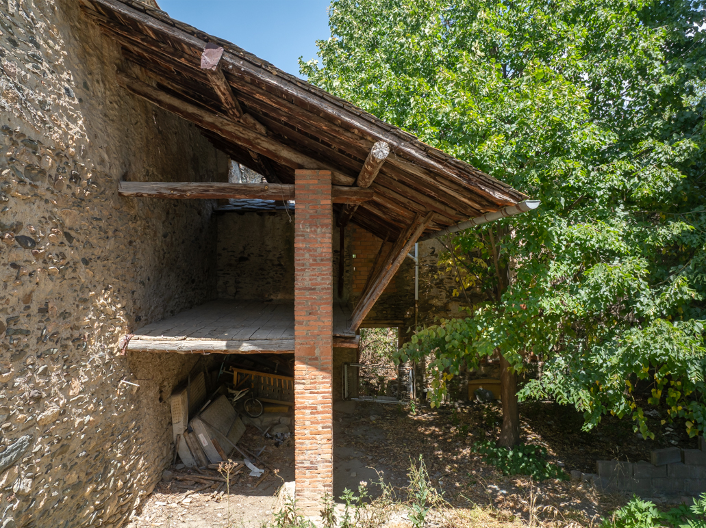 Historic property to rebuild in Alp