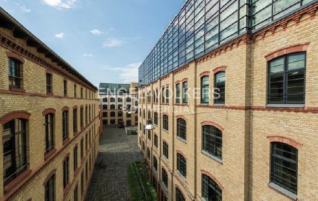 Fabrikhaus in den Edison-Höfen: Geschäftlich bestens positioniert in Mitte