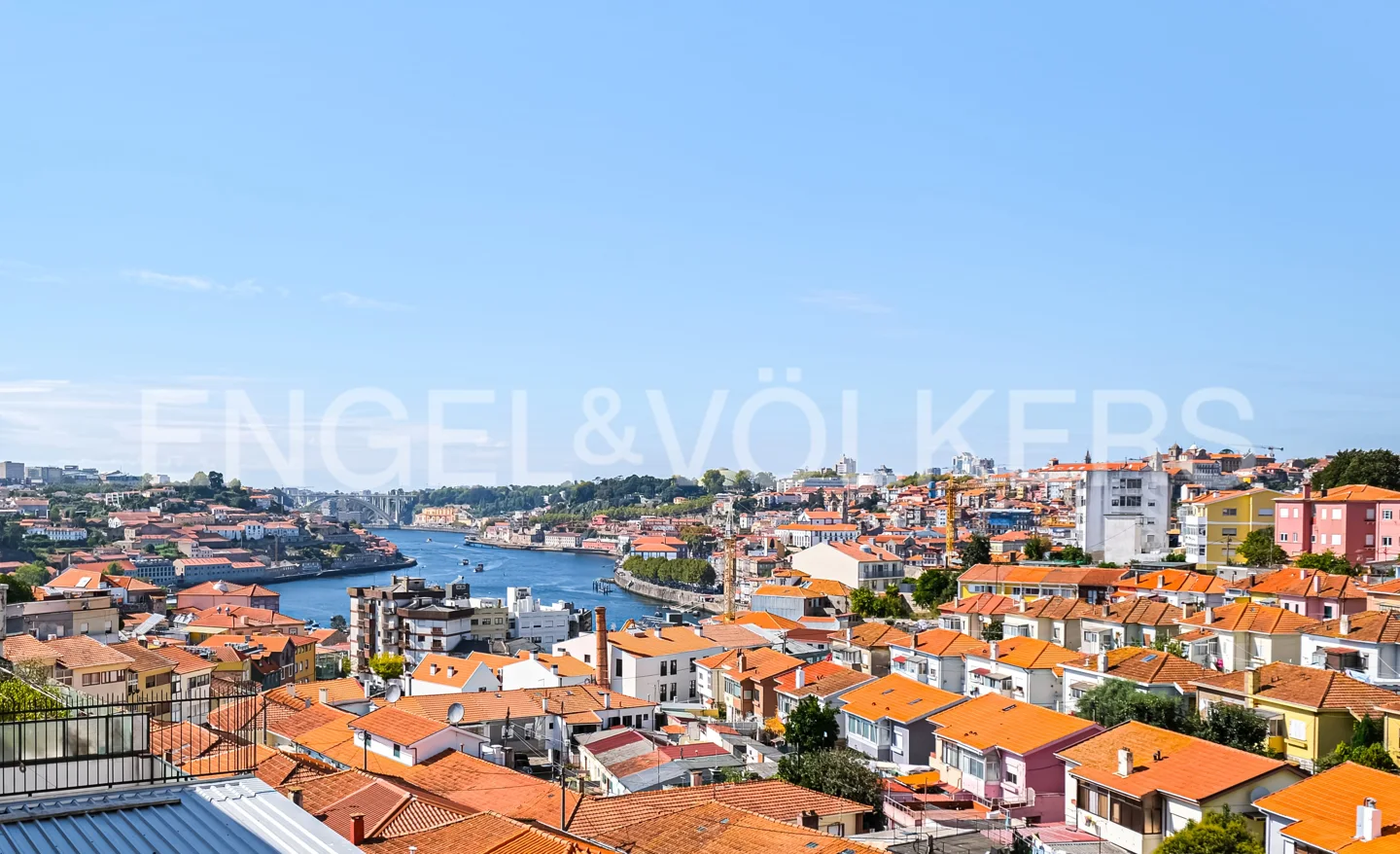 1 bedroom duplex apartment with magnificent views of the Douro River