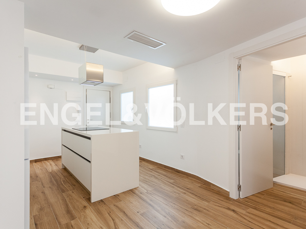 Refurbished, furnished flat in La Xerea