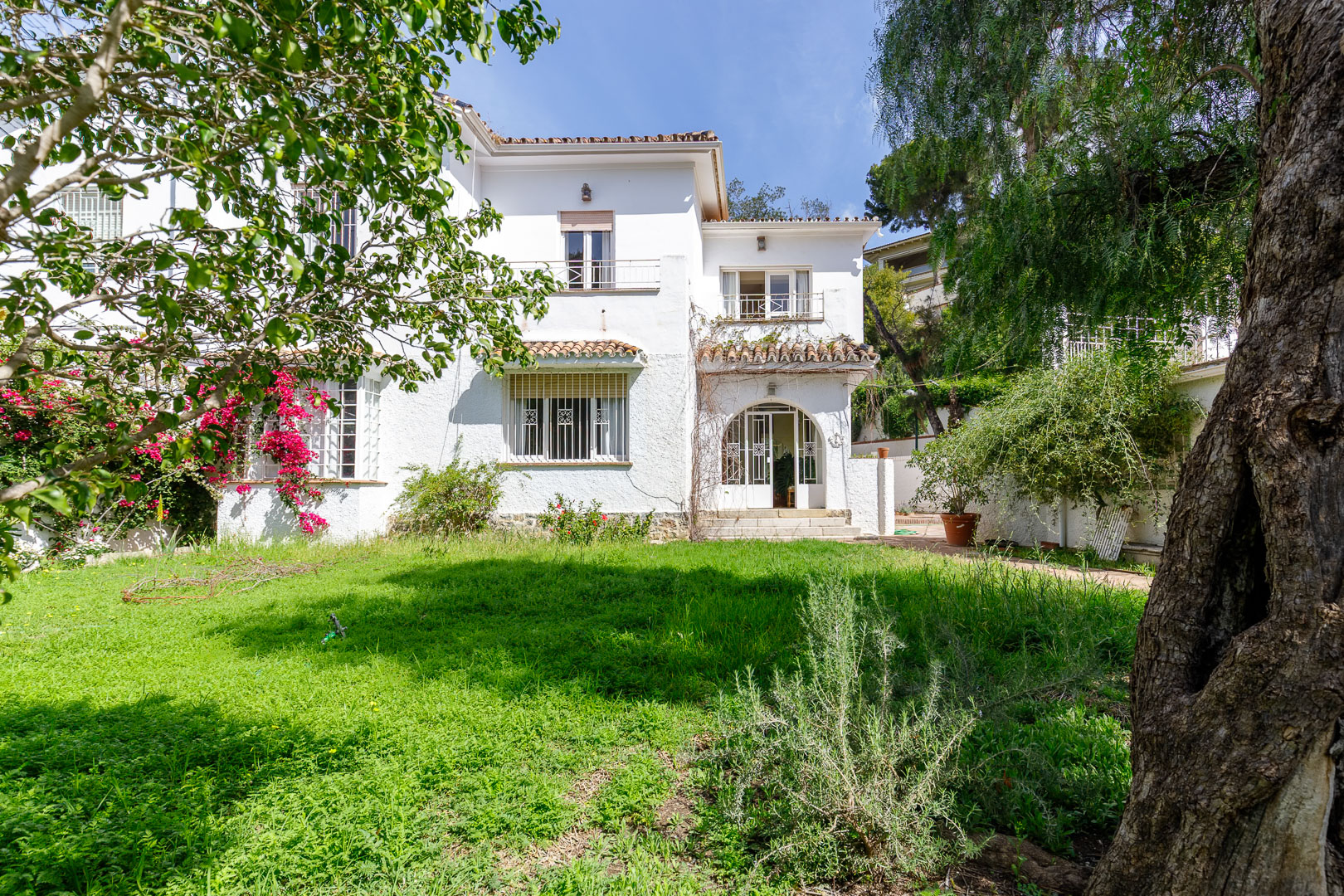 Exclusiva Villa con gran potencial en Monte Miramar