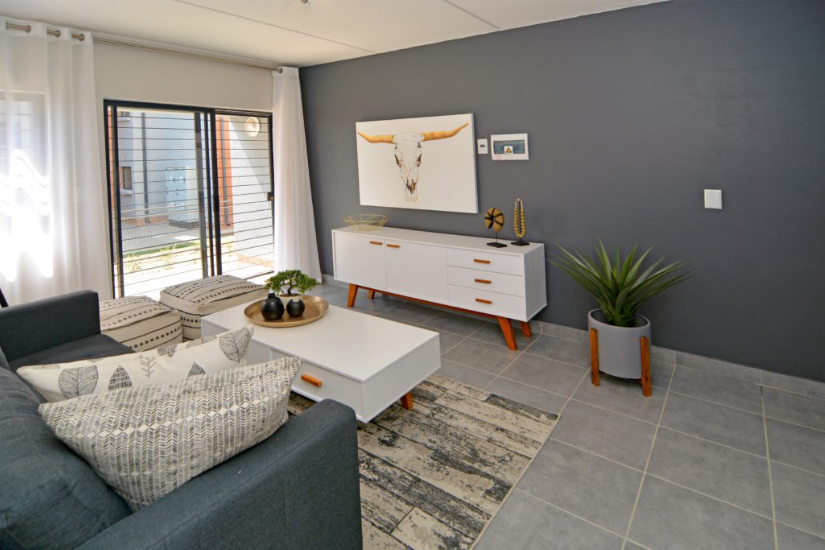 First Floor 2 Bed, 1 Bath Apartment for sale