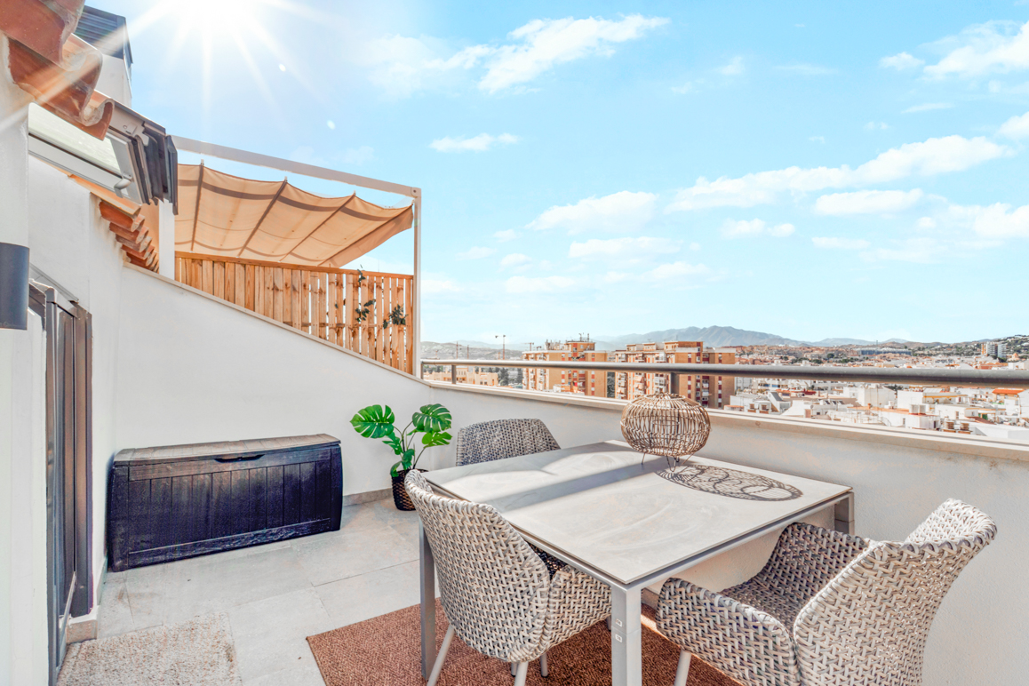 Modernes Penthouse mit Westausrichtung, großer Terrasse und privatem Stellplatz