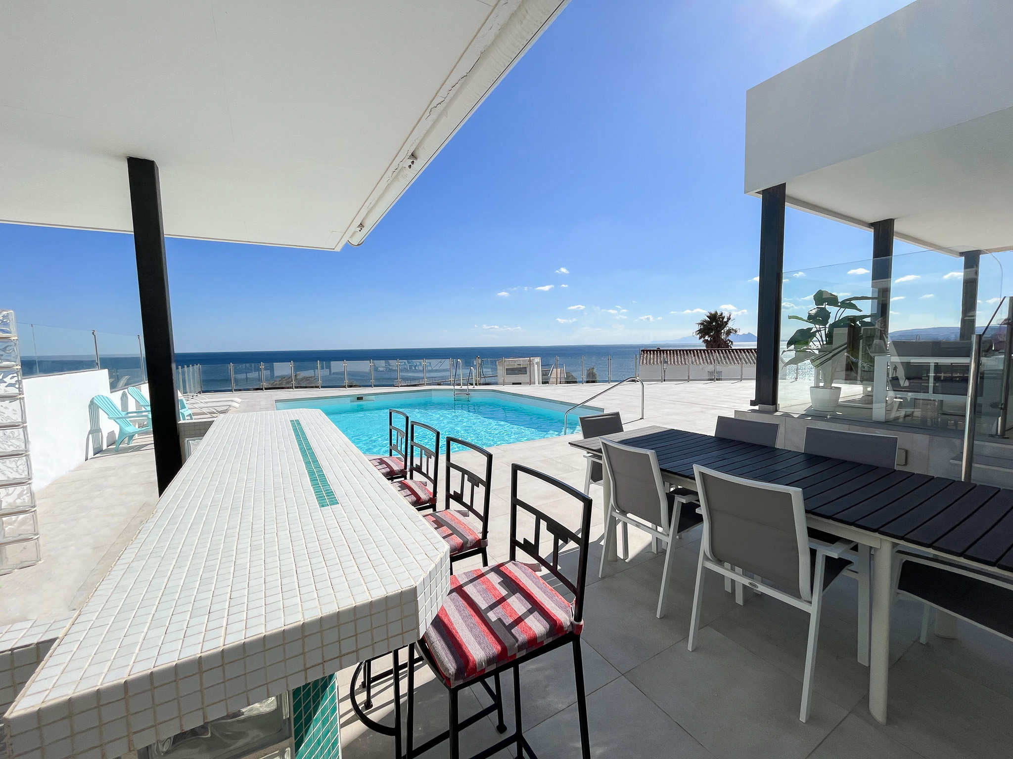 Exceptional Villa with Panoramic Mediterranean Views in La Chullera, Manilva