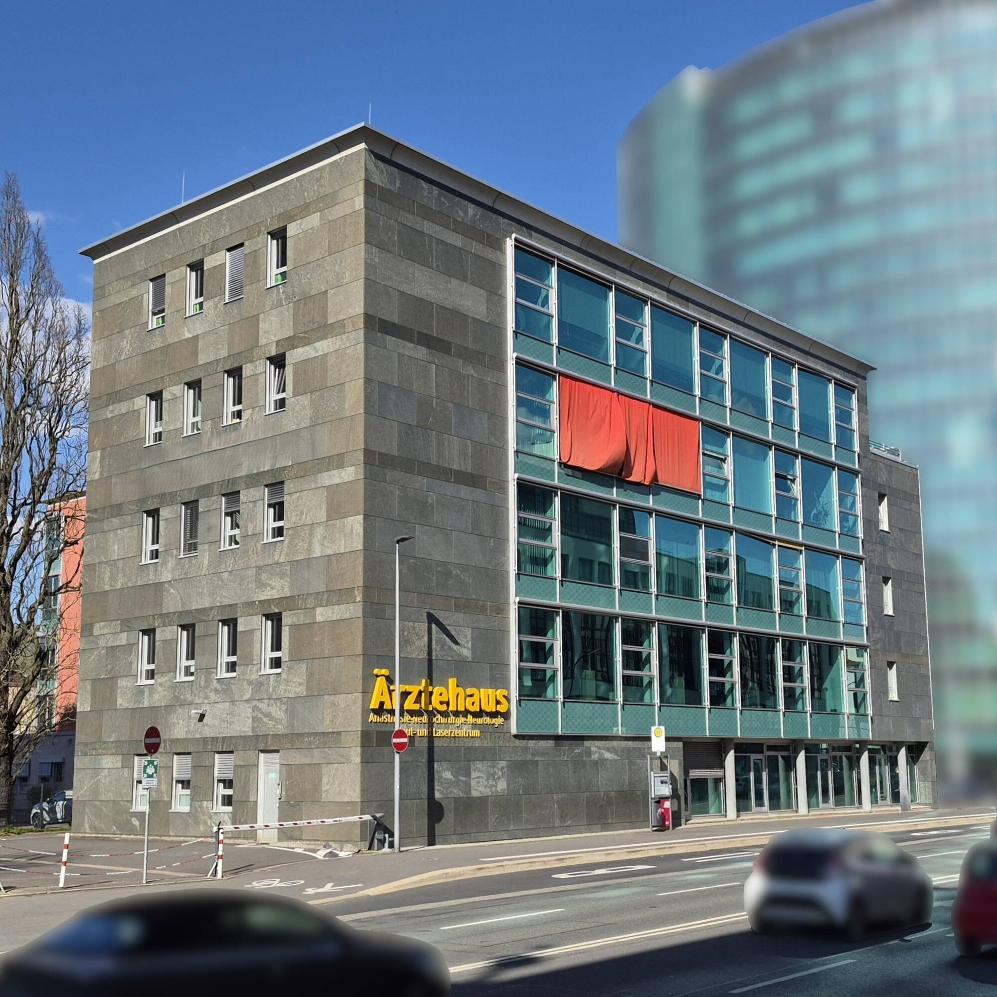 Moderne Büro- oder Praxisfläche in zentralem Ärztehaus