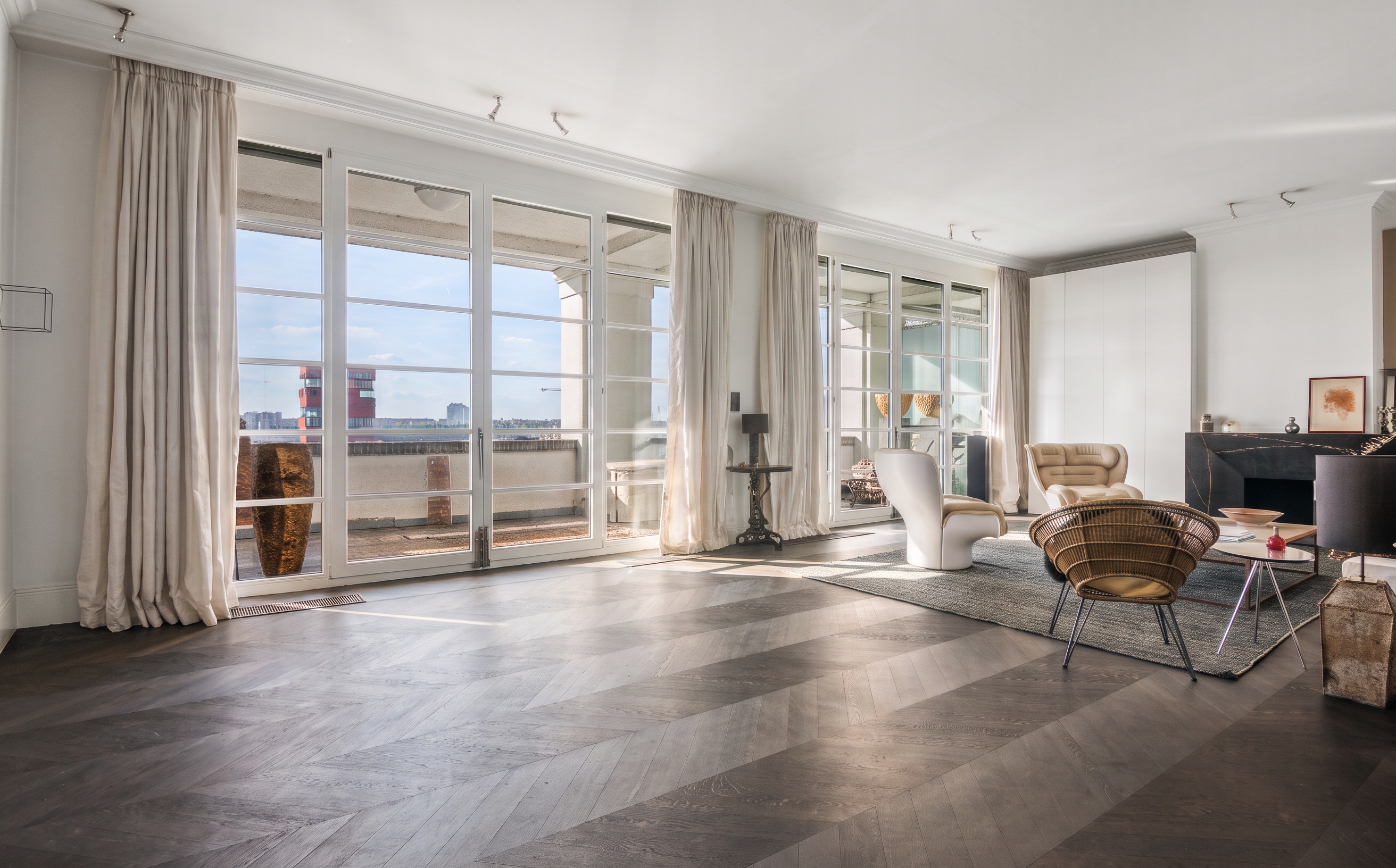 Penthouse exceptionnel avec vue panoramique sur le MAS et le port de plaisance