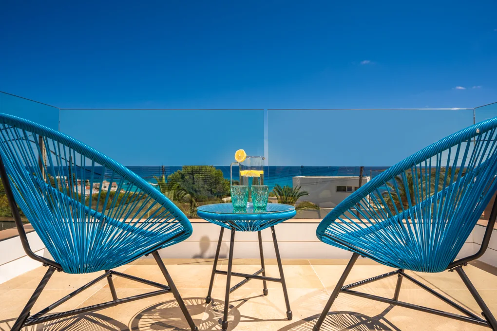 Alquiler vacacional - Elegante chalet con vistas al mar en Punta Prima, Menorca