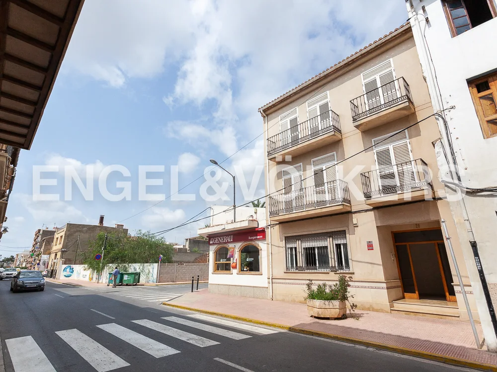 Magnificent property in the centre of Alginet