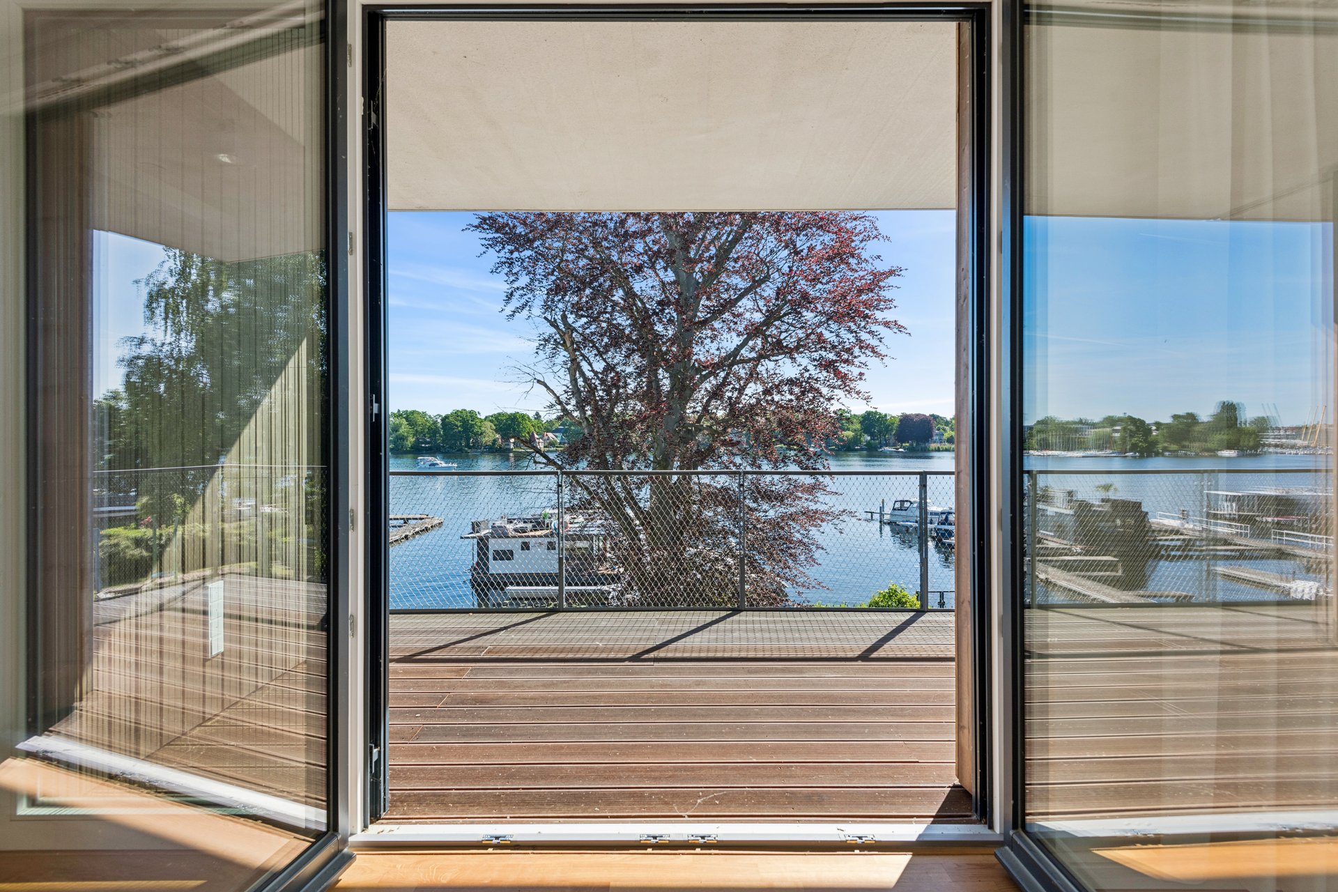 Wohnen mit Anspruch – direkt am Wasser