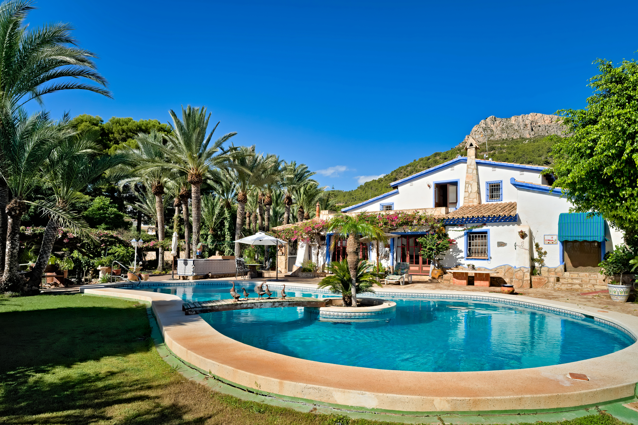 Finca with sea views in the centre of Calpe