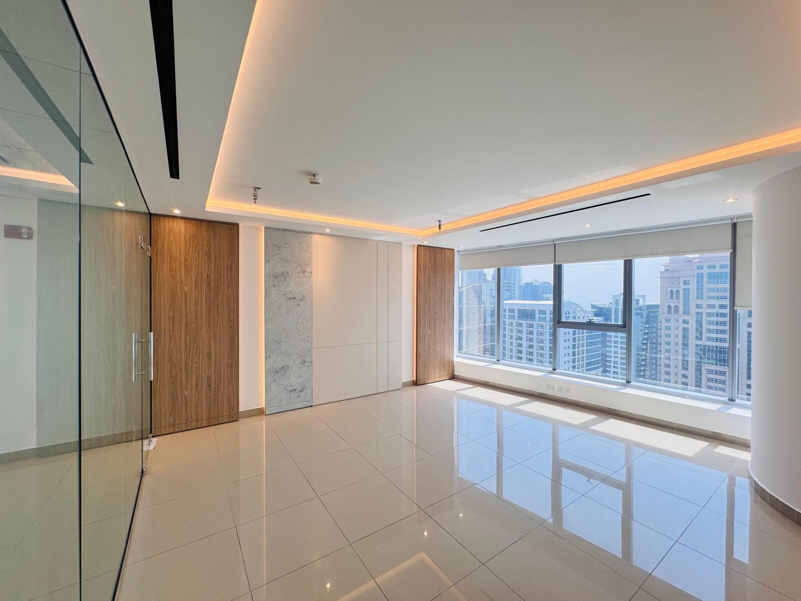 Lake View | Move-In Ready | 4 Cheques | Fitted