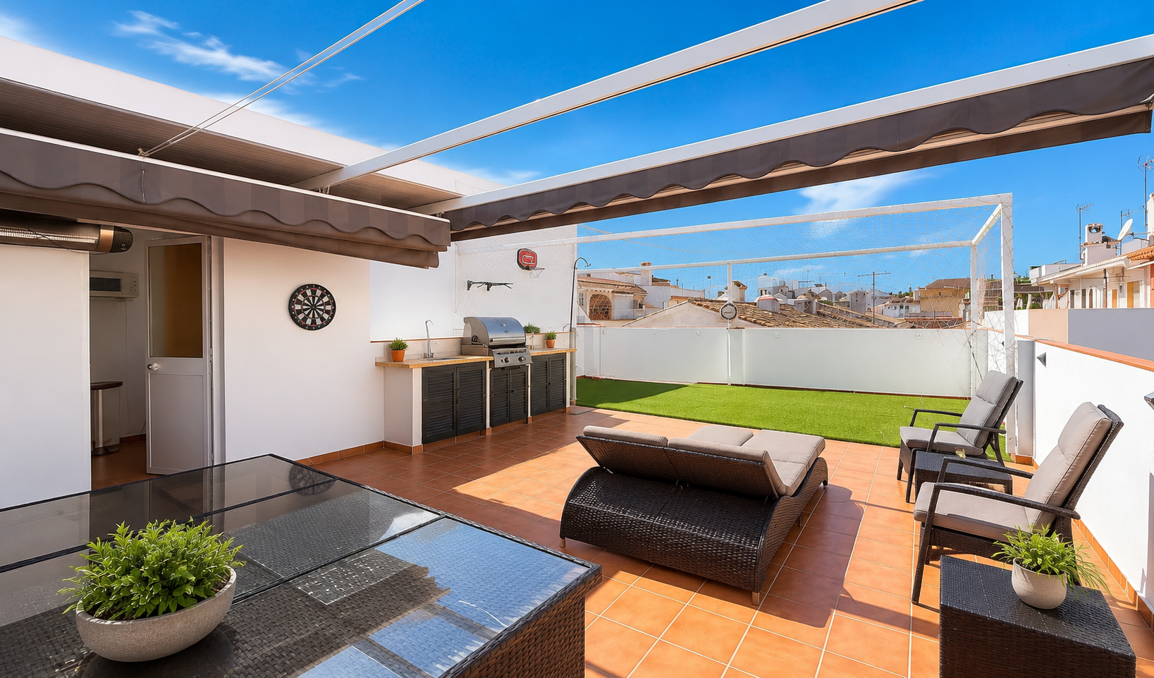 House in a Prime Location Just Steps from the Sea