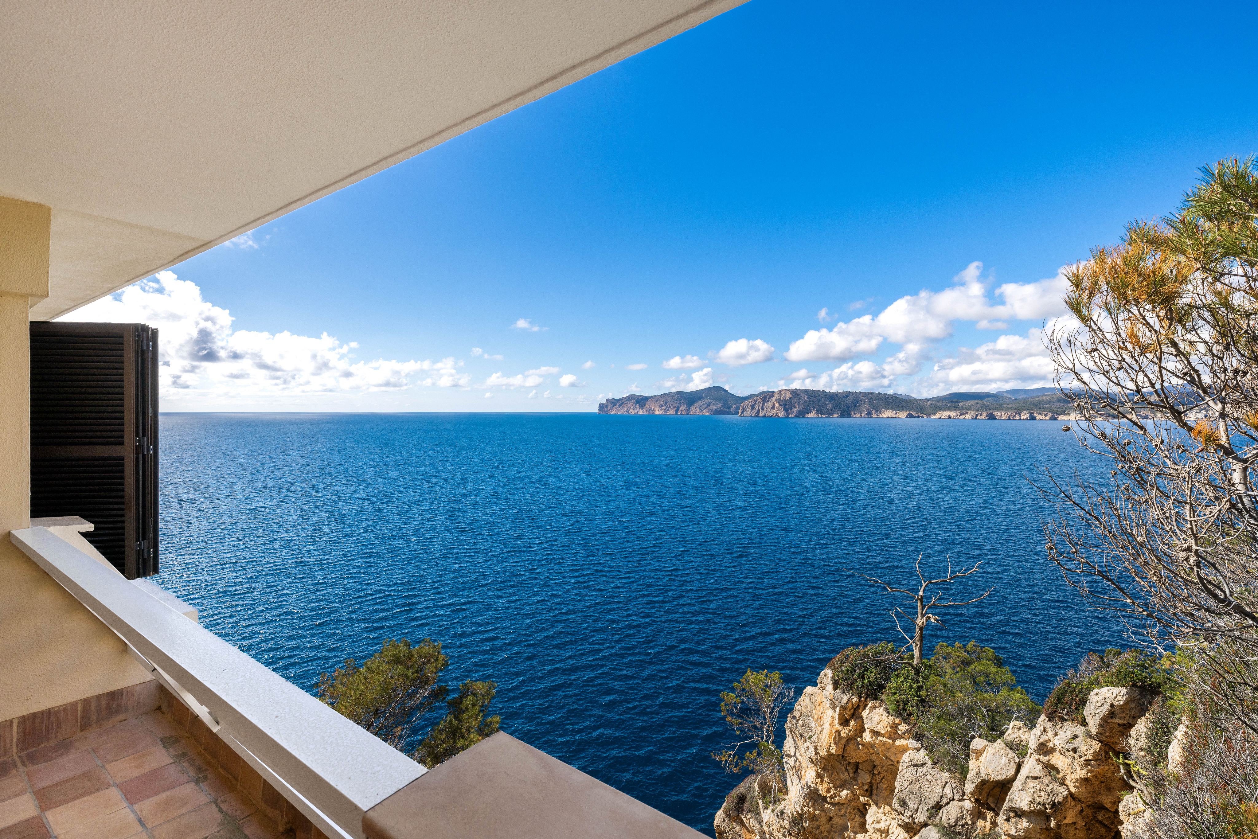 Seafront duplex penthouse in a prime location
